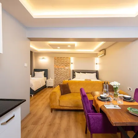 Blue House Old Apart Otel *