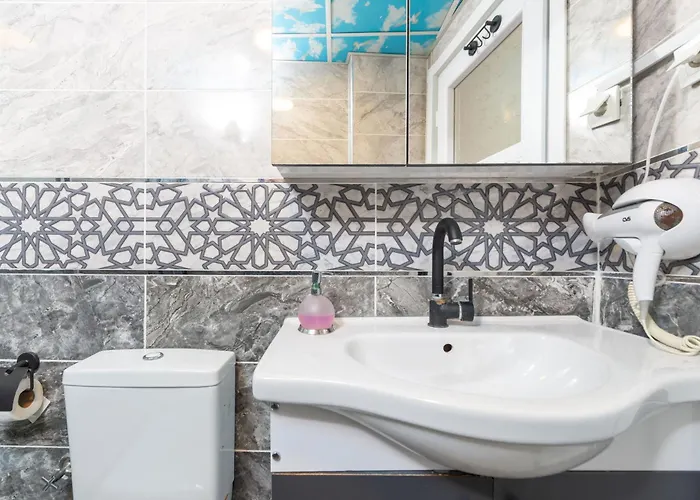 Blue House Old Aparthotel *